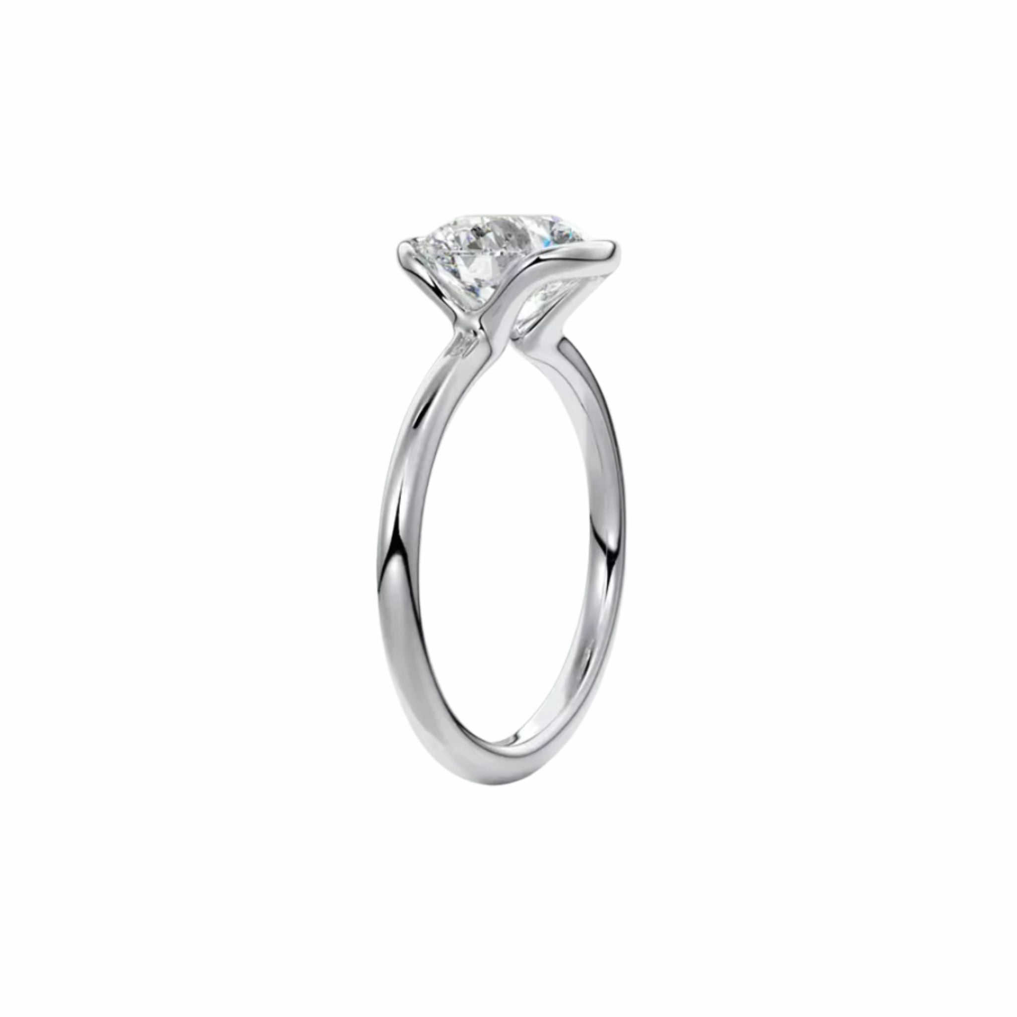 Anel Solitário em Prata 925 com Pedra Central Moissanite 1ct