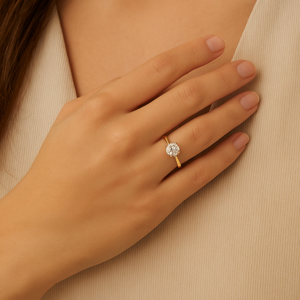 Anel Solitário com Zircônia Banhado em Ouro 18k