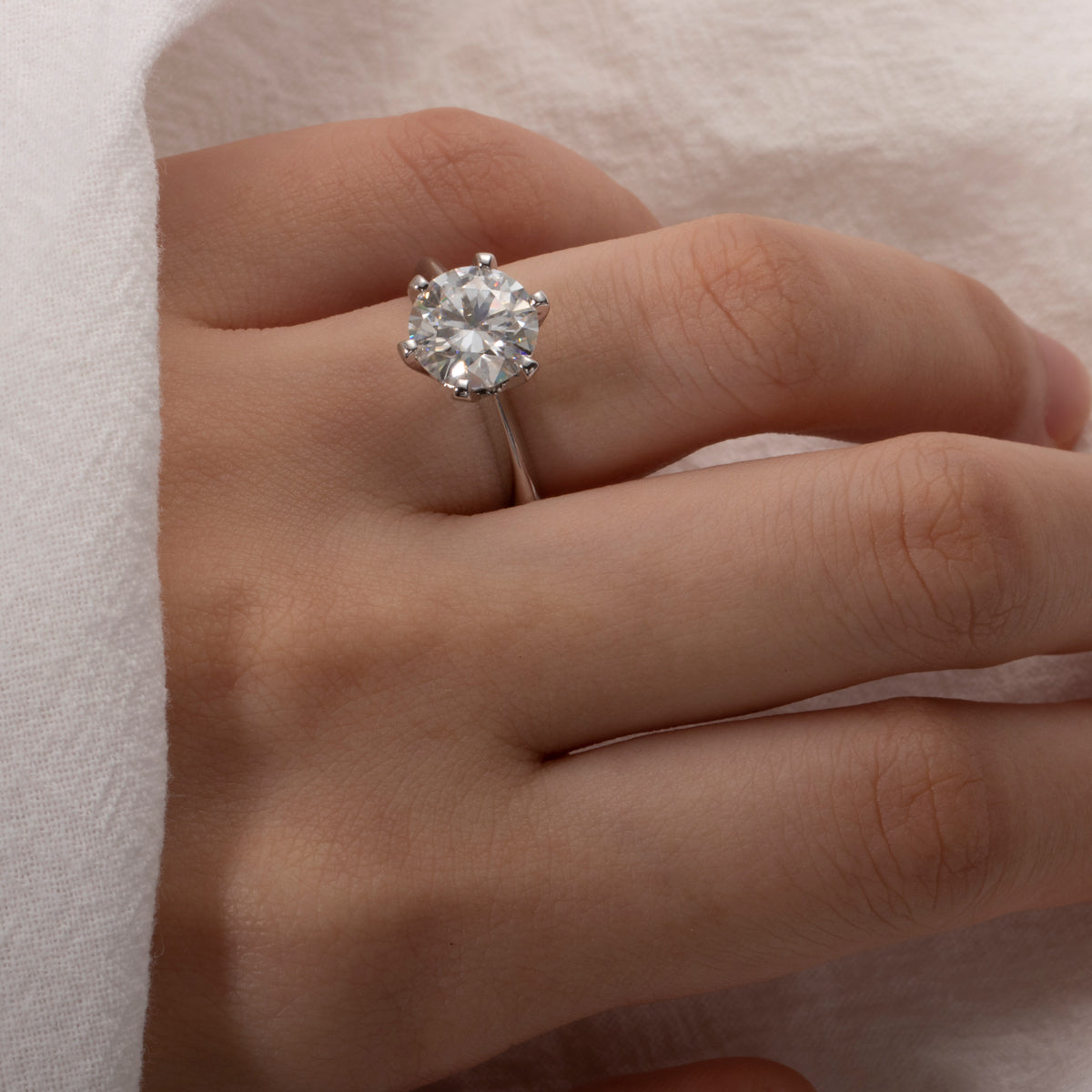 Anel Solitário em Prata 925 Moissanite Brilhante