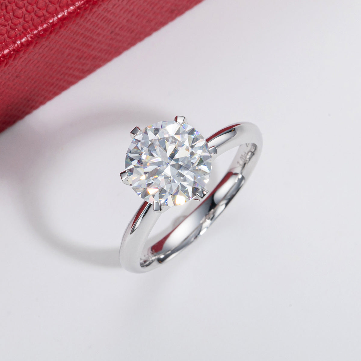 Anel Solitário em Prata 925 Moissanite Brilhante
