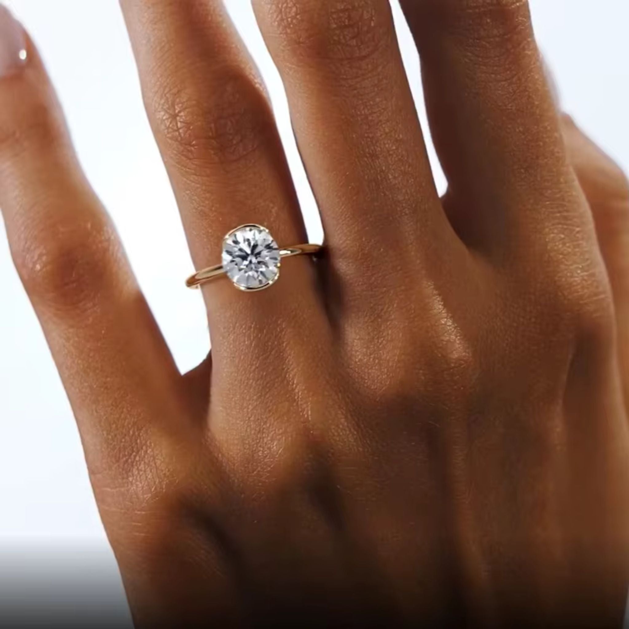 Anel Solitário com Pedra Central Moissanite 1ct Banhado em Ouro 18k