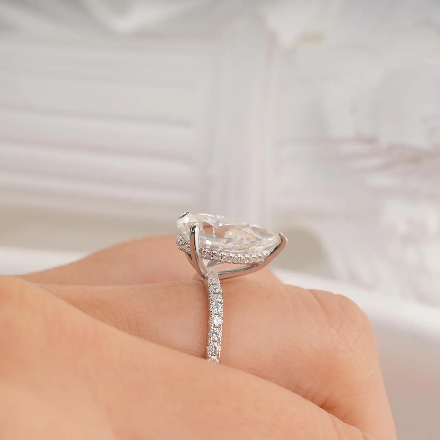 Anel de Noivado com Corte Pera Moissanite 5ct
