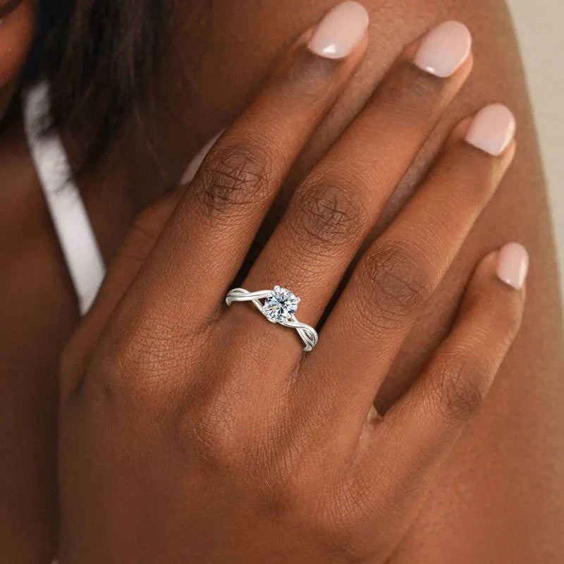 Anel de Noivado Trançado Infinito Prata 925 Moissanite 1ct