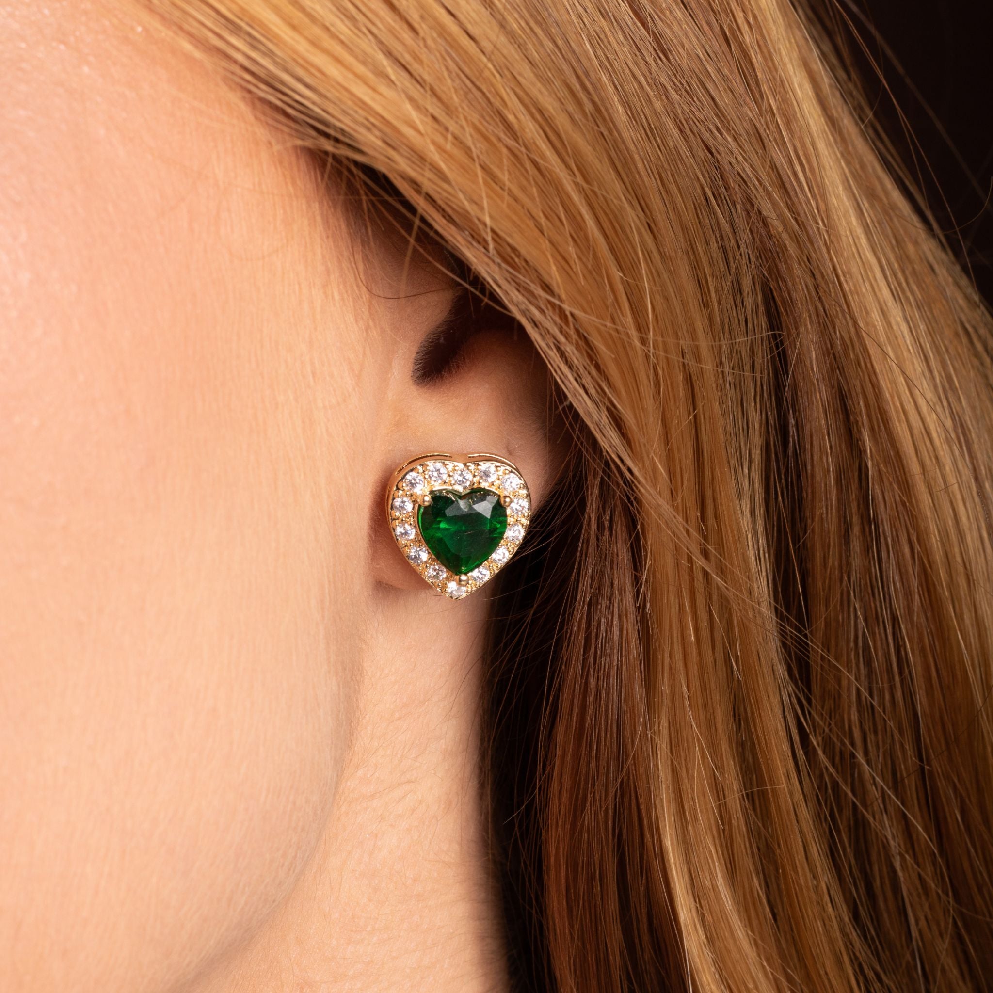 Conjunto Coração Verde Esmeralda Cravejado, Colar e Brinco Banhados a Ouro 18k