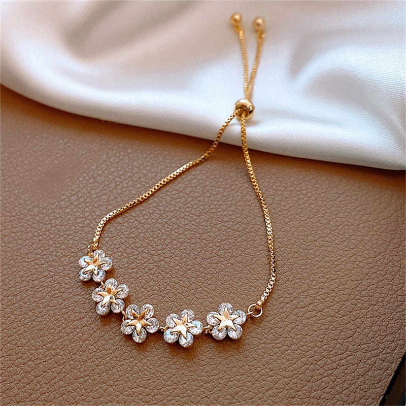 Pulseira com Flores e Zircônia Ajustável